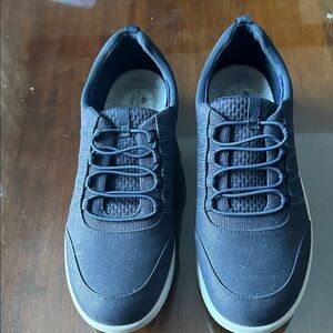 Women’s Navy Blue Sneakers